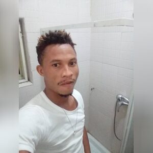 chris90, online dating profile photo