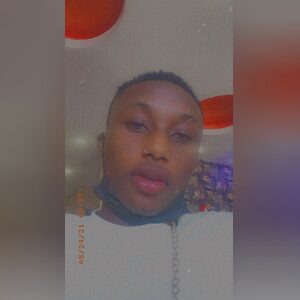 tosin67, online dating profile photo