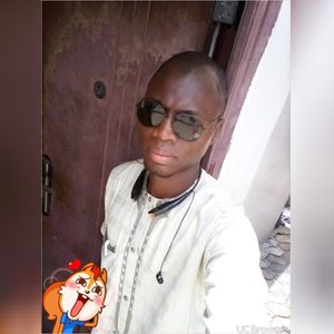 bidemi20, online dating profile photo