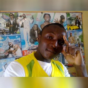 lucks, online dating profile photo