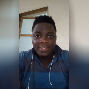 tosin_anisere, online dating profile photo