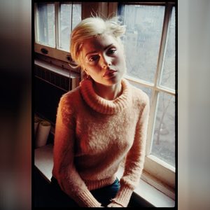 queenlora, online dating profile photo