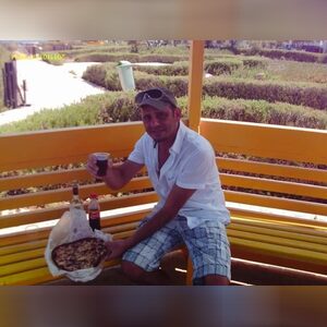 andrianmami, online dating profile photo