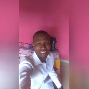 leny4real, online dating profile photo