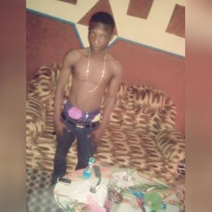olamide20, online dating profile photo