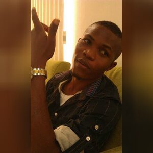 raygola, online dating profile photo