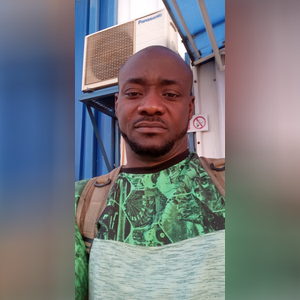 afuyesam, online dating profile photo