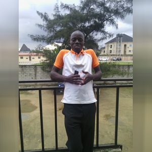 attractive, online dating profile photo