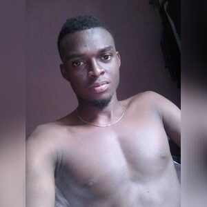 oghenedamilola, online dating profile photo