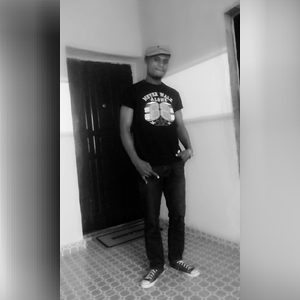 hope1990, online dating profile photo