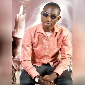 akwaugo30, online dating profile photo