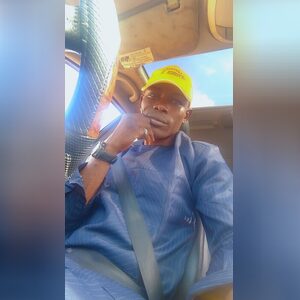 love_29, online dating profile photo