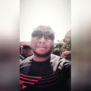 oloche07, online dating profile photo