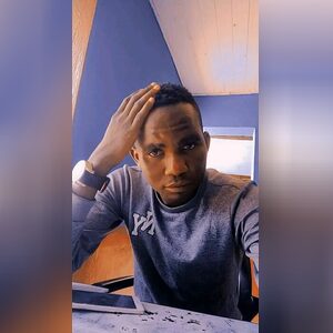 laven, online dating profile photo