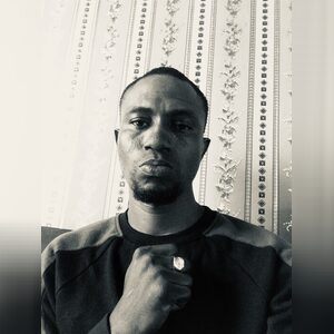 gbade526, online dating profile photo