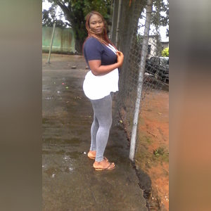 viv75, online dating profile photo