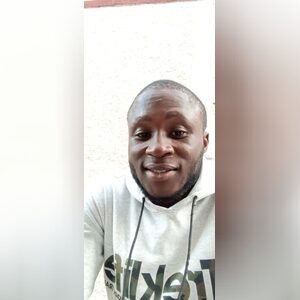 kinzo95, online dating profile photo