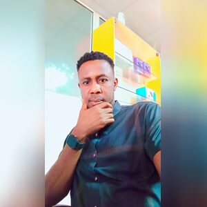 koleola, online dating profile photo