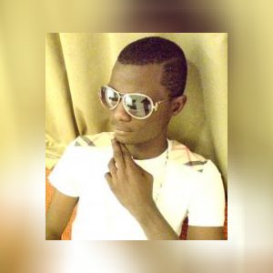 yemmy27, online dating profile photo