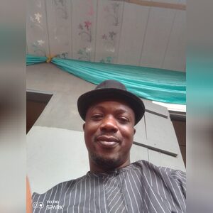 celsmart, online dating profile photo