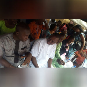 votome, online dating profile photo