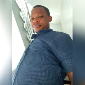 vocal, online dating profile photo