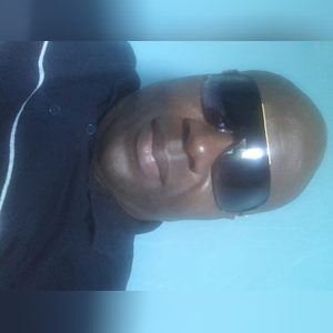 obulele, online dating profile photo