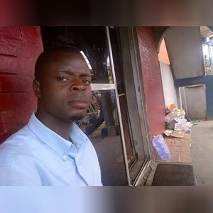 eniolada, online dating profile photo