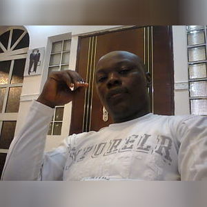 osayande, online dating profile photo