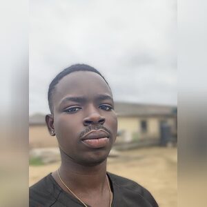 womiloju, online dating profile photo