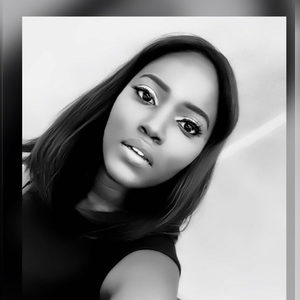 aminat_o, online dating profile photo