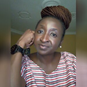 klo, online dating profile photo