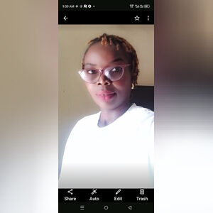 monice, online dating profile photo