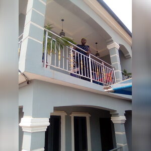 queenmo, online dating profile photo