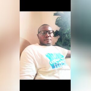 tundedee, online dating profile photo