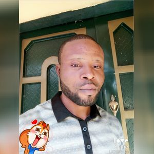 kolawale, online dating profile photo