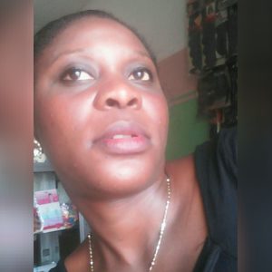 uyai, online dating profile photo