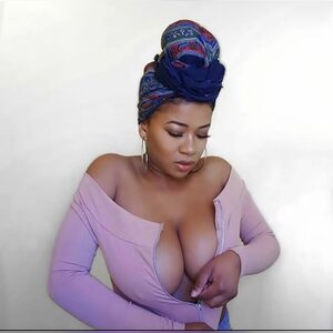 alphadiva, online dating profile photo