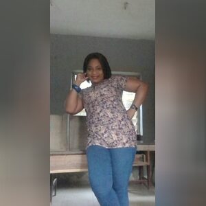angybabe, online dating profile photo