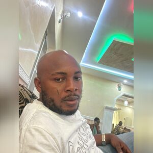 olasubomi121, online dating profile photo