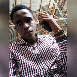 toluwanim, online dating profile photo