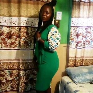 omoyemwe, online dating profile photo