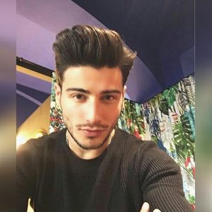 henrikh, online dating profile photo