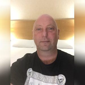 klingval, online dating profile photo