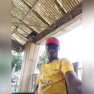 olumades, online dating profile photo