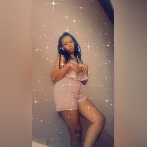 amymaure, online dating profile photo