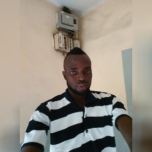 ajiegodwin, online dating profile photo