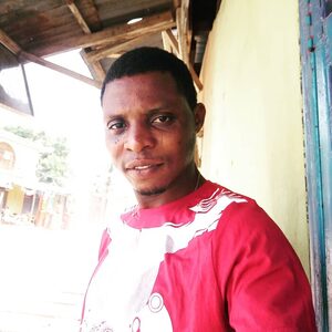 bisoye, online dating profile photo