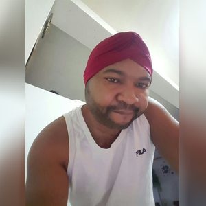 laugustu, online dating profile photo