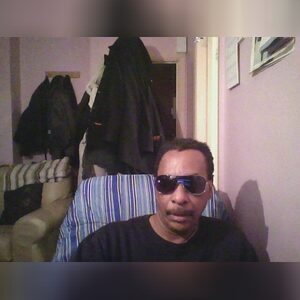 desmond2, online dating profile photo